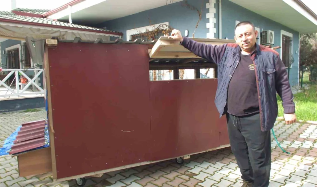 Burhaniye’de yaşayan 45 yaşındaki Mustafa Zeybek, çocuklarının eğitimi için yerleştiği