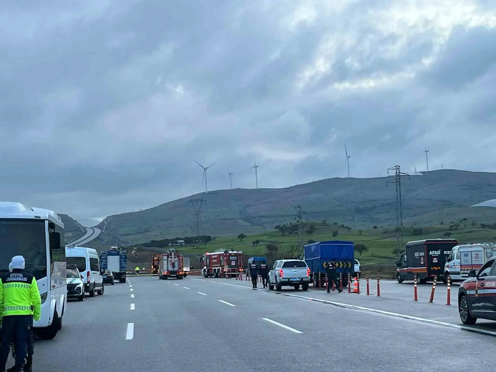 alıkesir’de gece saatlerinde kaza kırıma uğrayan F-16 uçağının pilotu Binbaşı