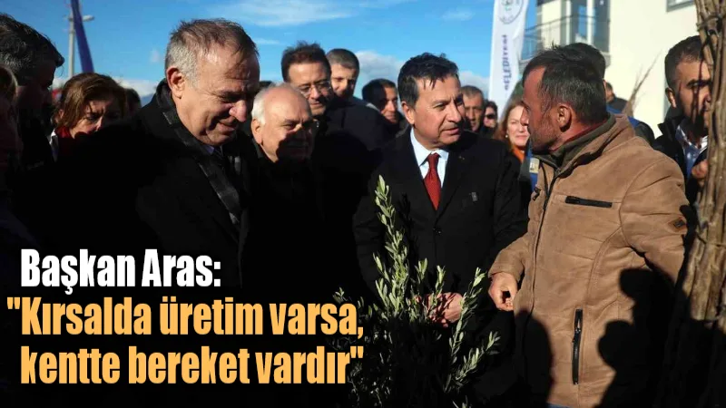 Muğla Büyükşehir Belediye Başkanı Ahmet Aras, Seydikemer’de üreticilere balık yemi,