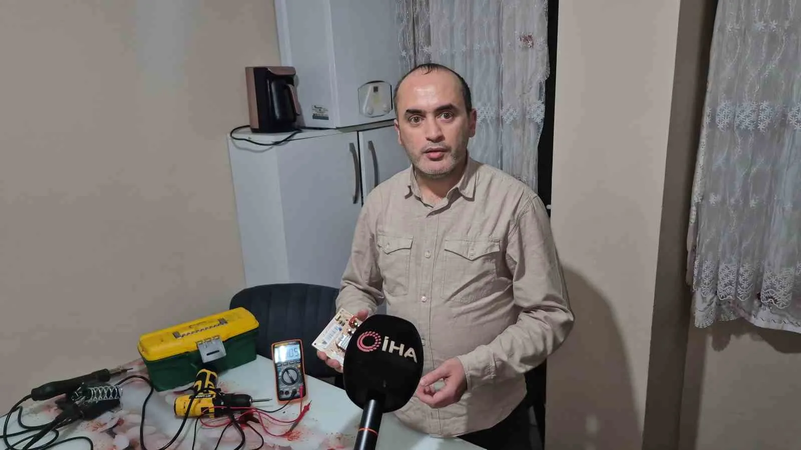 Sultangazi’de bozulan buzdolabı için servisin çıkardığı 12 bin TL’lik masrafı