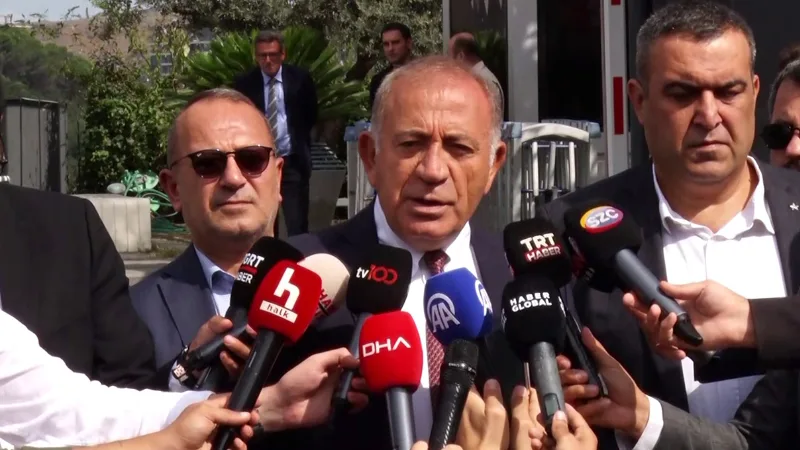 CHP İstanbul İl Başkanlığı davasında mahkeme Özgür Çelik aleyhindeki tedbir