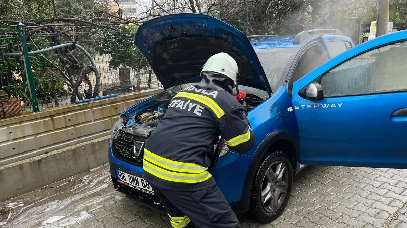 Muğla’nın Dalaman ilçesine bağlı Karaçalı Mahallesi’nde park halindeki bir araçta