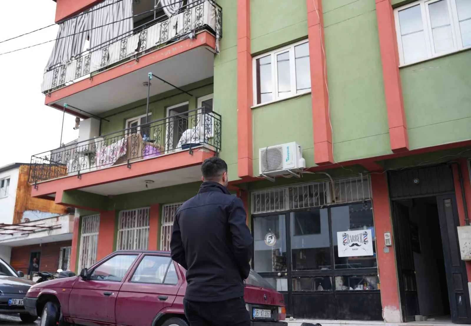 Denizli’den Konya’ya çalışmaya giden inşaat işçisi, komşularının “Evinize hırsız girdi”