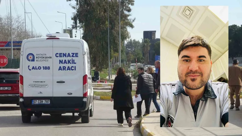 Antalya Konyaaltı Sahili’nde fırtınalı havada denize girdikten sonra boğulma tehlikesi