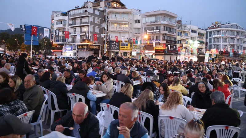 Marmaris Belediyesi, Ramazan ayı boyunca merkeze uzak mahallelerde iftar sofraları