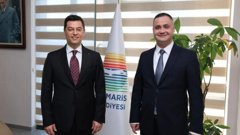 Tekirdağ Büyükşehir Belediyesi Özel Kalem Müdürü olarak görev yapan Hakkı