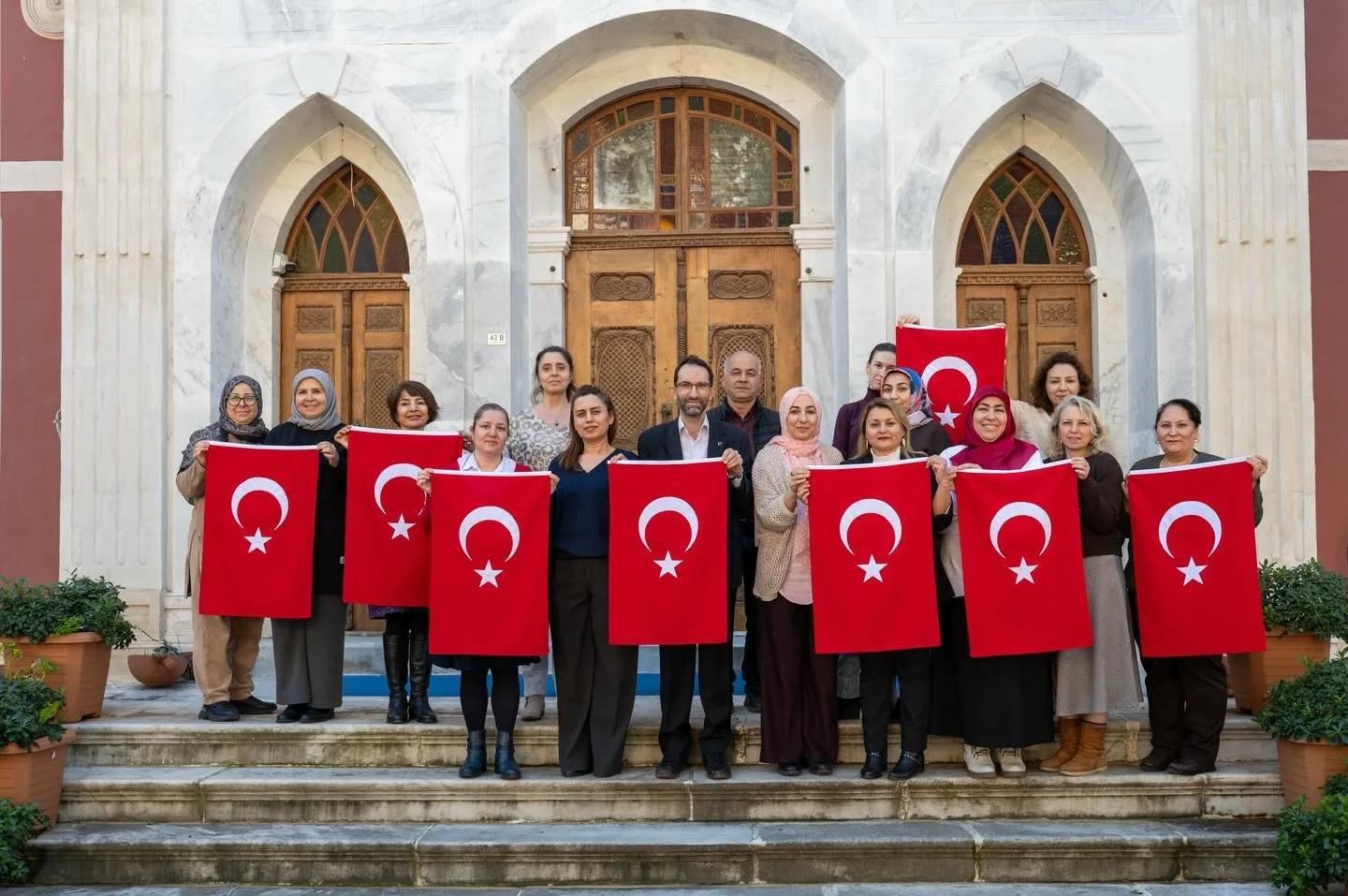 Muğla Olgunlaşma Enstitüsü tarafından milli değerleri yaşatmak amacıyla düzenlenen Bayrak