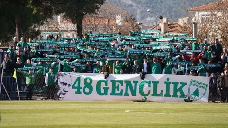 Muğlaspor’a verilen 1 maç seyircisiz oynama cezasına tepki gösteren 48