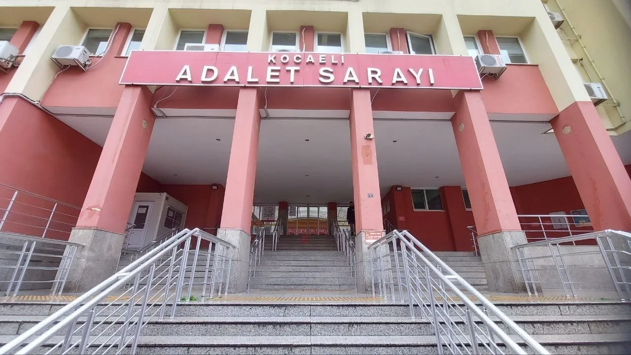 Kocaeli ve Sivas'taki müsabakalarda 13 yaşındaki öğrencisine cinsel istismarda bulunduğu
