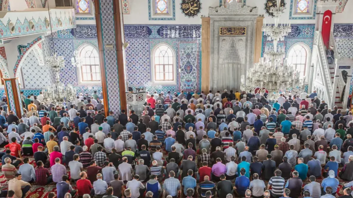 Diyanet İşleri Başkanlığı tarafından açıklanan 2026 takvimine göre Ramazan Bayramı