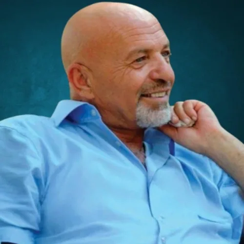 Turgay Delibalta yazar fotoğrafı