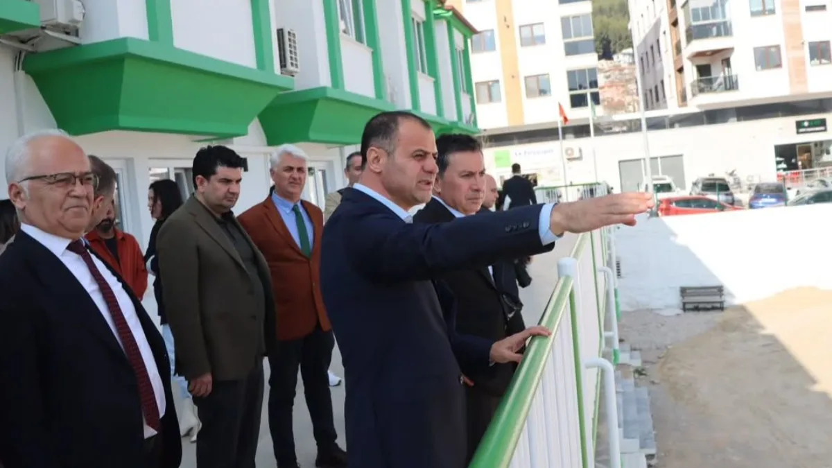 Muğla Büyükşehir Belediye Başkanı Ahmet Aras, Muğlaspor Kulübü tesislerini ziyaret