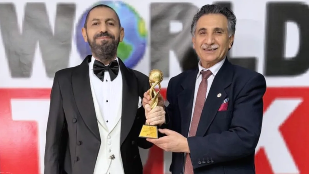 International Peace Prize ödüllü, dünyaca ünlü yazar, Nobel Barış Ödülü