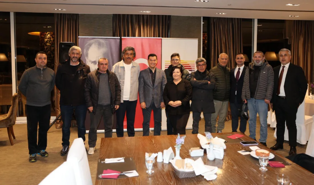 Marmaris Belediye Başkanı Acar Ünlü, ilçede görev yapan basın mensuplarını