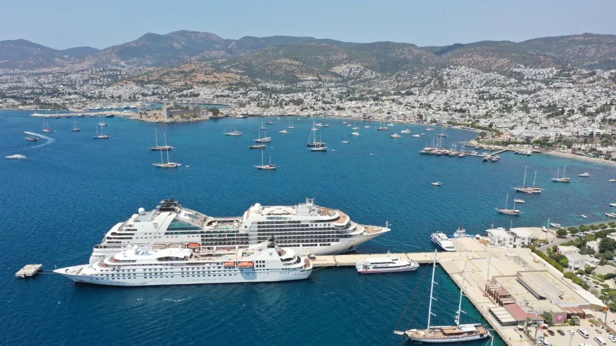 Bodrum Yolcu Limanı’nda ortaklık yapısı değişti. Çağdaş Holding, Bodrum Yolcu