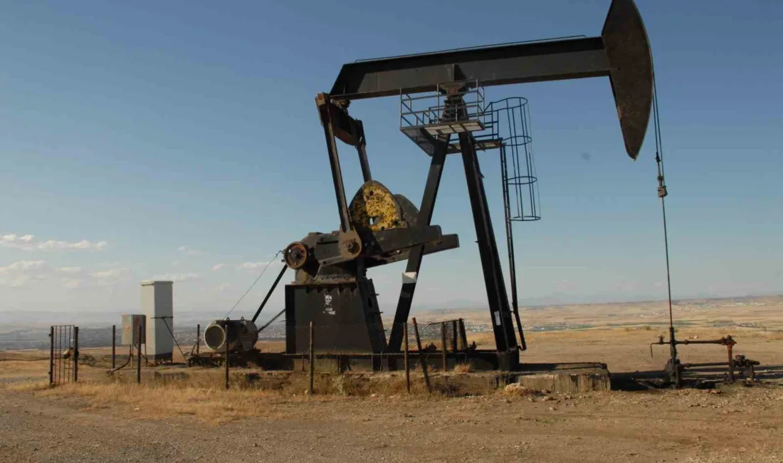 Ortadoğu’da tırmanan gerilim akaryakıt fiyatlarını vurdu. ABD ve İsrail’in İran’a