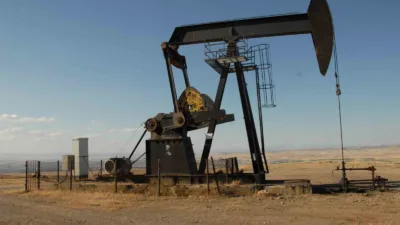 Ortadoğu’da tırmanan gerilim akaryakıt fiyatlarını vurdu. ABD ve İsrail’in İran’a