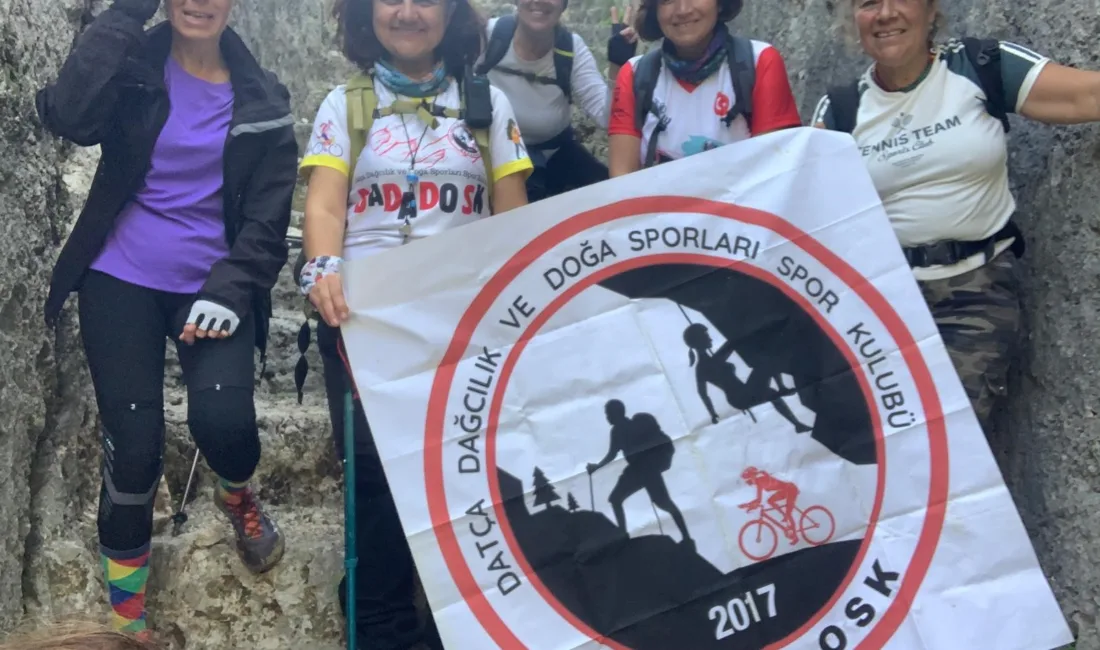Datça Dağcılık ve Doğa Sporları Kulübü (DADADOSK) üyesi 7 kadın,