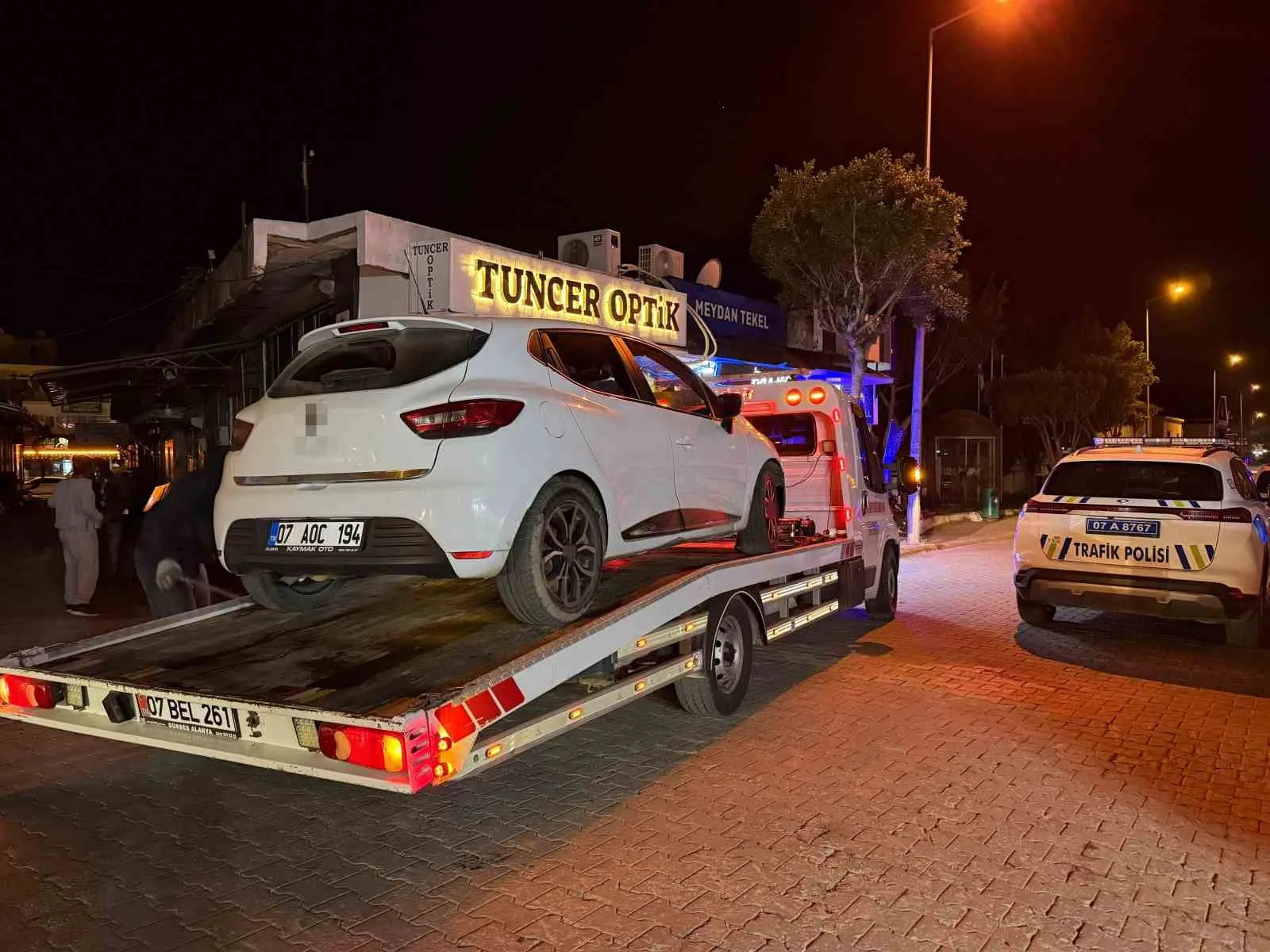 Antalya Gazipaşa'da ehliyeti bir gün önce alkolden alınan sürücü, ertesi