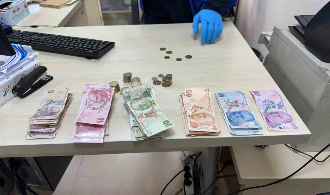 Kocaeli’de zabıtanın bayram öncesi yaptığı dilenci operasyonunda bir şahsın üzerinden