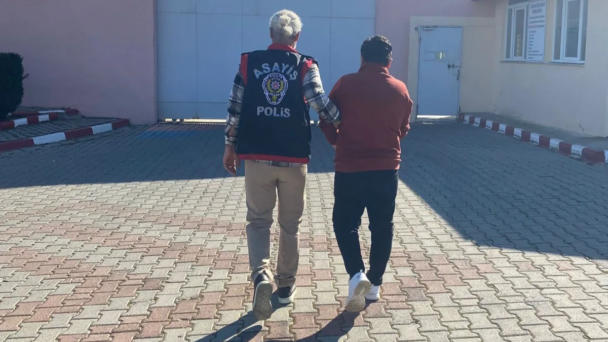 Fethiye polisinin Kargı Mahallesi'nde düzenlediği operasyonla, uyuşturucu ticaretinden 20 yıl