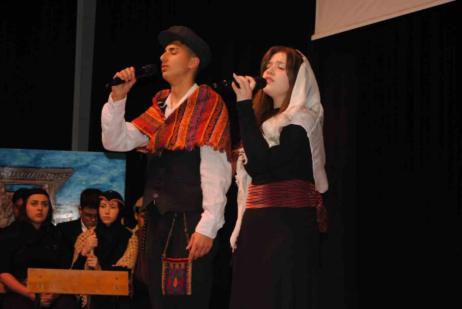 Fethiye’de düzenlenen 12 Mart programında Göcek Süleyman Şatır Anadolu Lisesi