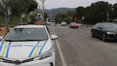 Fethiye Trafik Büro Amirliği ekipleri, ana arterlerde ve devlet karayolunda