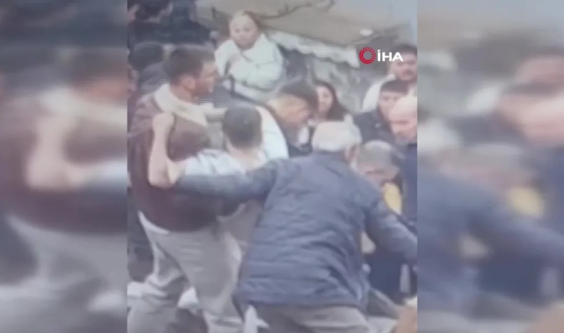 Fatih Ayvansaray’da patlamanın ardından çöken binalarda yaşanan panik anları kamerada: