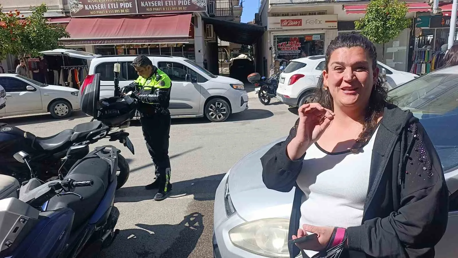 Manavgat'ta kaskı çalındığı için ceza yememek amacıyla plakasını kapatan motosiklet