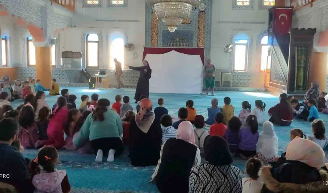 Köyceğiz İlçe Müftülüğü'ne bağlı 120 minik öğrenci, Toparlar Merkez Camii'nde