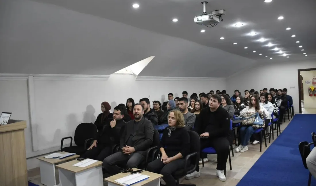 Köyceğiz MYO’da düzenlenen seminerde, Ormancılık ve Orman Ürünleri Programı öğrencilerine