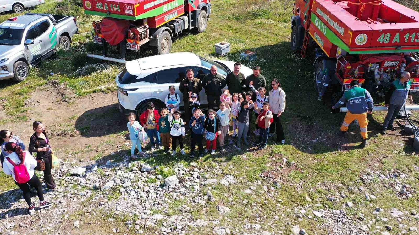 Muğla’nın Marmaris ilçesinde, yangından zarar gören alanları yeniden yeşertmek amacıyla