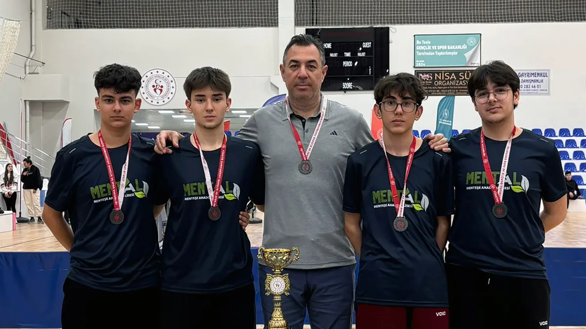 Menteşe Anadolu Lisesi Masa Tenisi Takımı, Zonguldak'ta düzenlenen Türkiye Şampiyonası'nda
