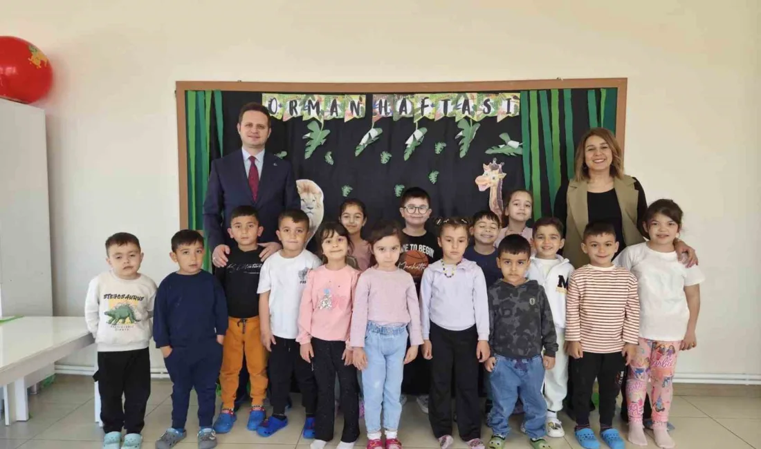 Muğla İl Milli Eğitim Müdürü Emre Çay, Düğerek'teki anasınıfı ziyaretinde