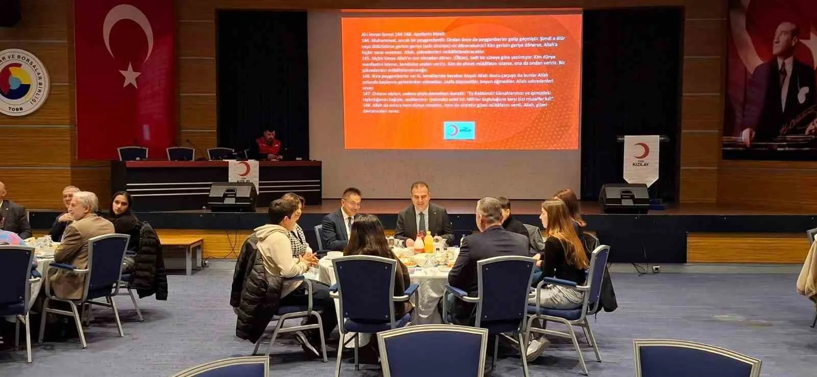 Muğla protokolünü ve hayırseverleri aynı sofrada buluşturan Türk Kızılay iftarında,