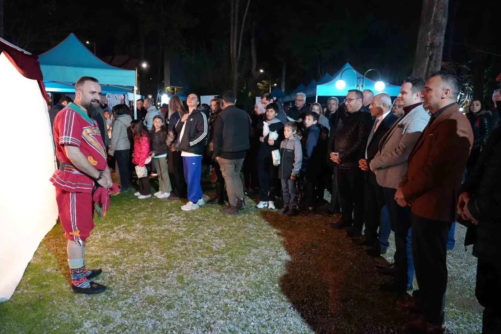 Muğla İl Millî Eğitim Müdürlüğü'nün düzenlediği Ramazan Çocuk Şenliği'nde yüzlerce