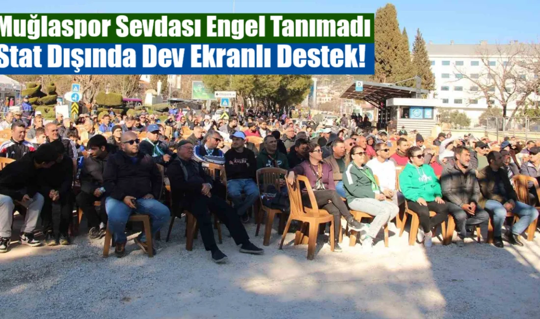 Seyircisiz oynama cezası nedeniyle stada giremeyen Muğlaspor taraftarı, Atatürk Stadyumu