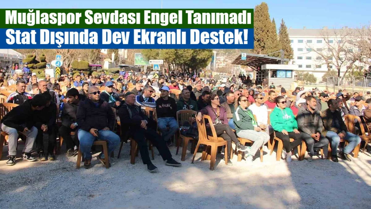 Seyircisiz oynama cezası nedeniyle stada giremeyen Muğlaspor taraftarı, Atatürk Stadyumu