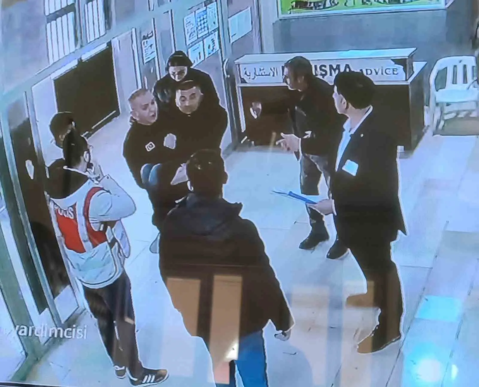 Ceylanpınar'da sınava giderken akülü aracı bozulan engelli Hüseyin Adlin'in imdadına