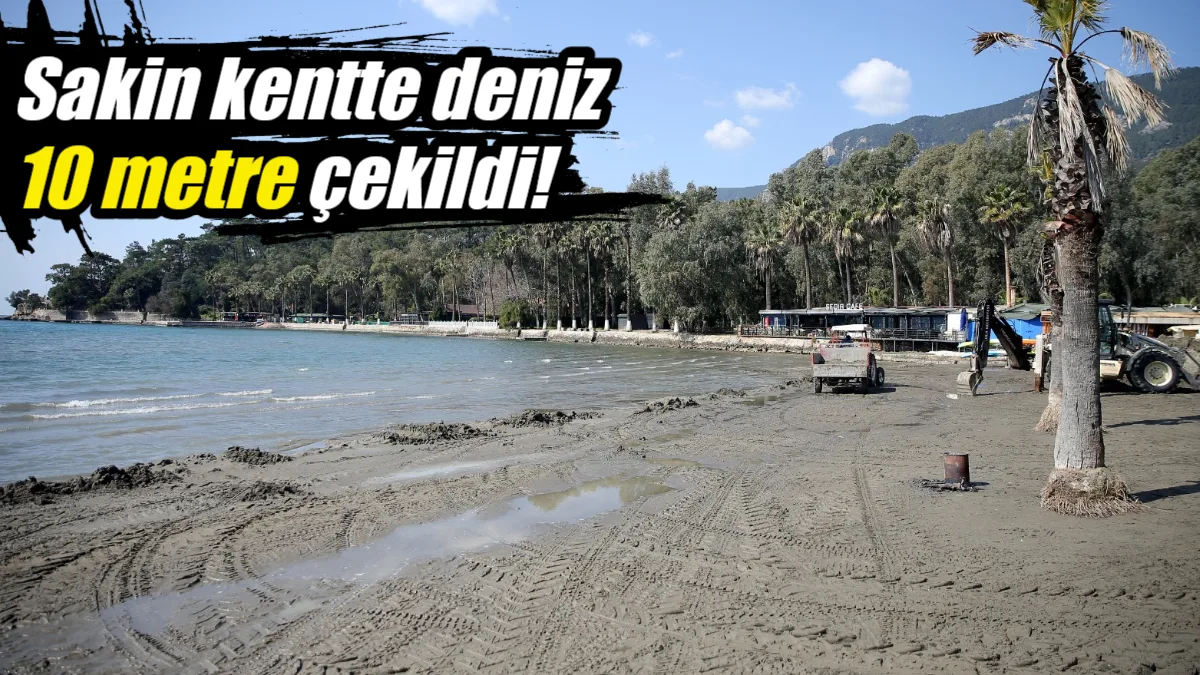 Muğla'nın Ula ilçesindeki Akyaka sahilinde deniz suyu kıyıdan yaklaşık 10
