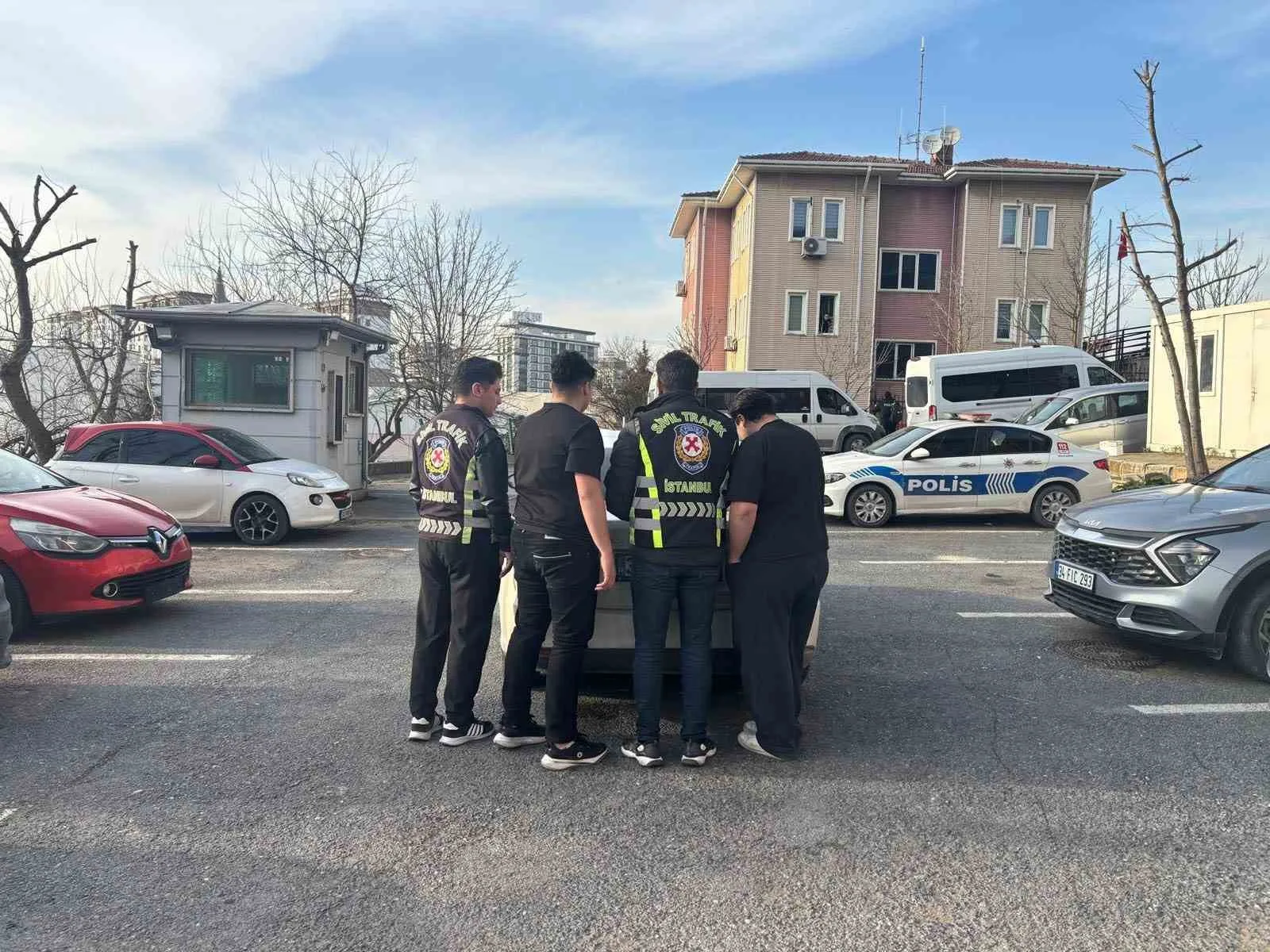 Başakşehir’de trafiği birbirine katan 5 magandaya 190 bin TL ceza