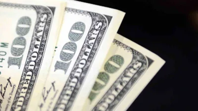 İstanbul serbest piyasasında dolar güne 45,1850 liradan yükselişle başlarken, euro