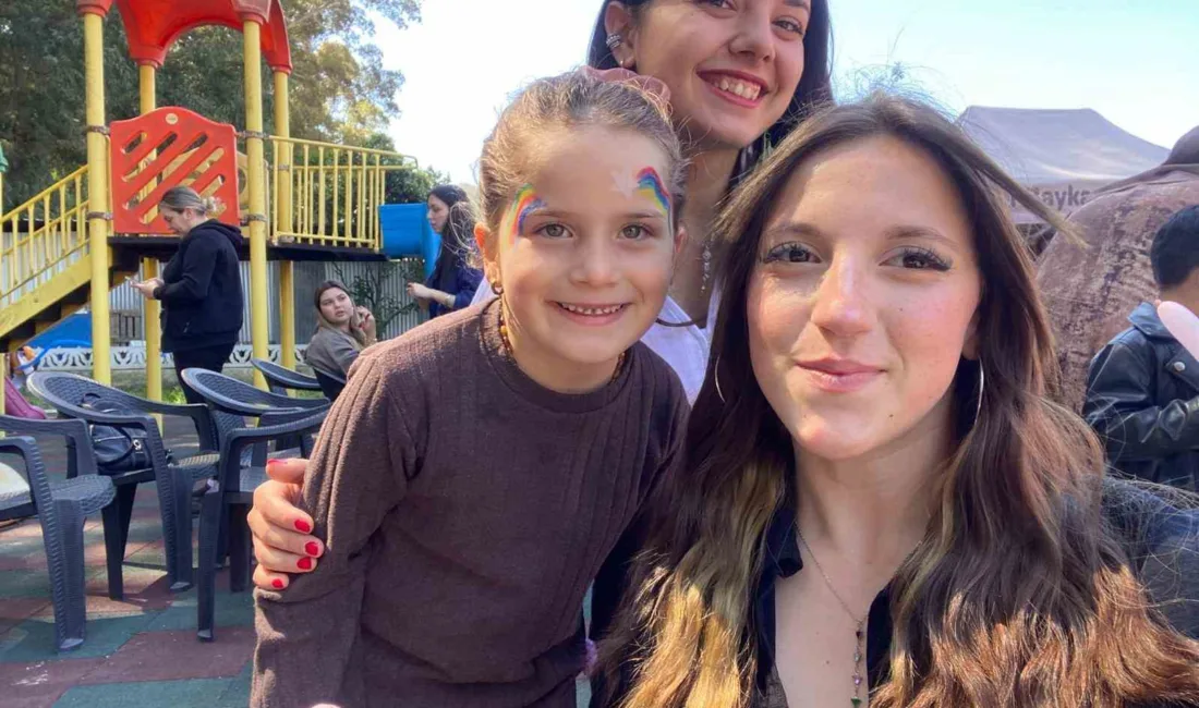 Ula Akçapınar'da düzenlenen ve geleneksel oyunlardan sanat atölyelerine kadar pek