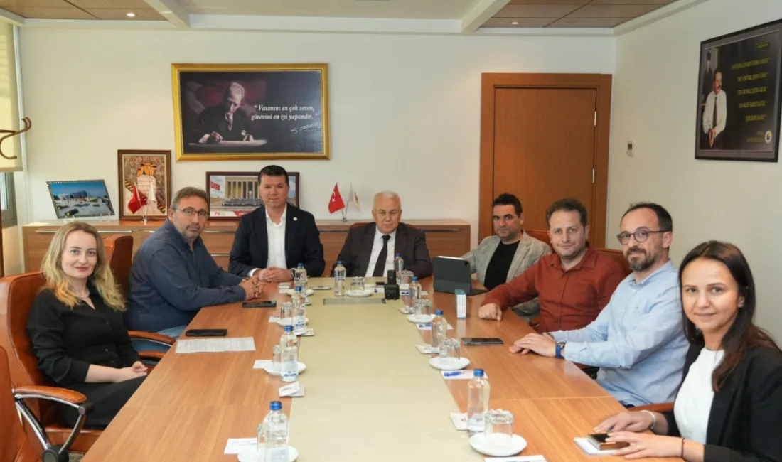 APİMUĞLA ile 32. Bölge Muğla Eczacı Odası arasında imzalanan protokol