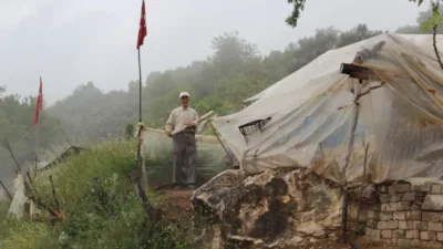 Aydın Köşk'te insanlara küsüp 12 yıl boyunca dağda bir naylon