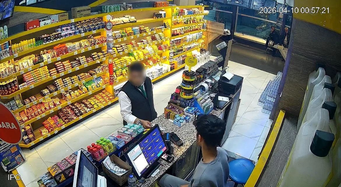 Bursa Terminali'ndeki bir büfede çalışanı kandırıp sabaha kadar veresiye iddaa