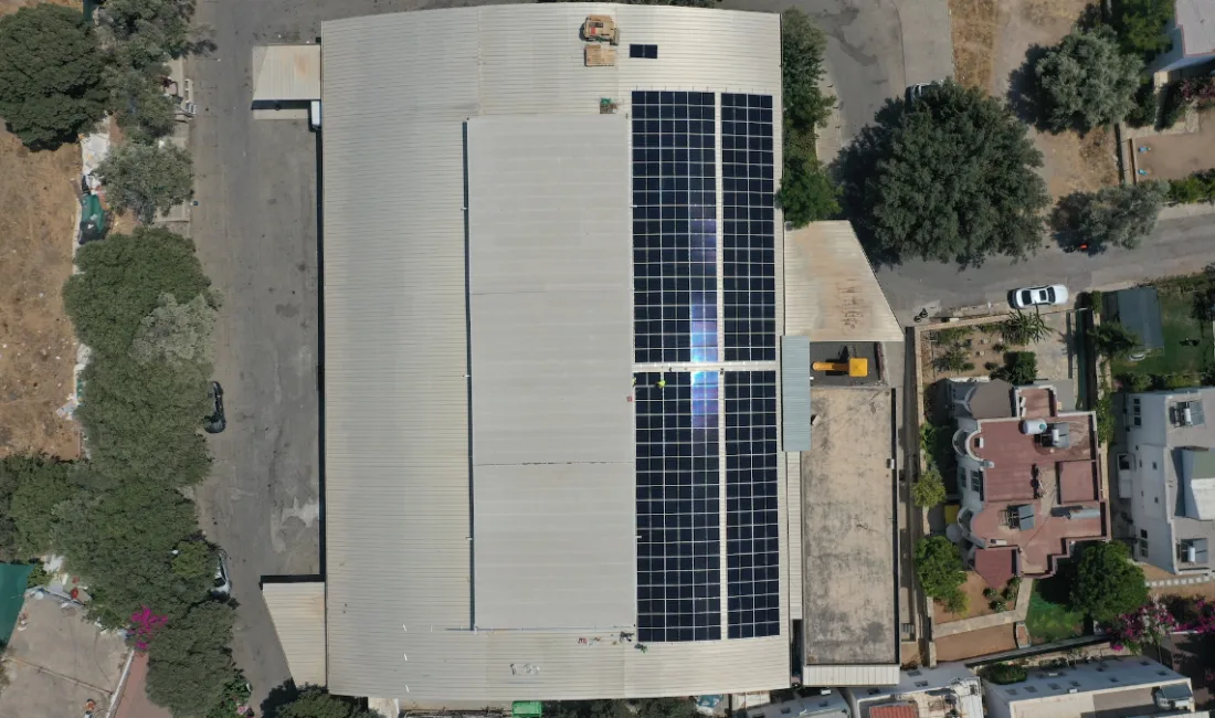 Bodrum Belediyesi tarafından Bitez Pazar Yeri’nde hayata geçirilen Güneş Enerjisi