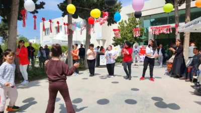 Bodrum Sağlık Vakfı’nın geleneksel 23 Nisan Çocuk Şenliği’nde sahne alan