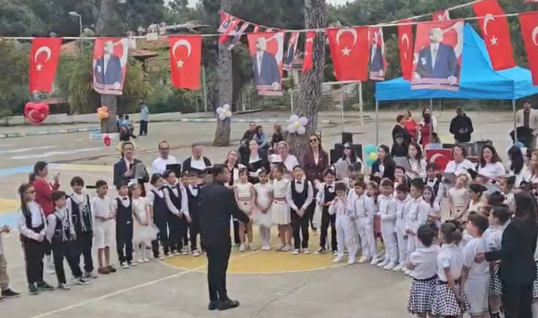 Akyaka'da 23 Nisan coşkusu, Gökabad Çoksesli Karma Korosu eşliğinde tüm