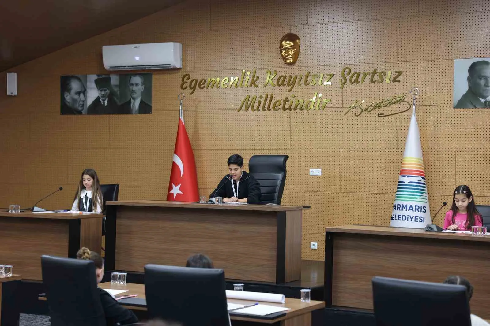 Marmaris Belediyesi Çocuk Meclisi'nin 2026 yılı üçüncü toplantısında; akran zorbalığından
